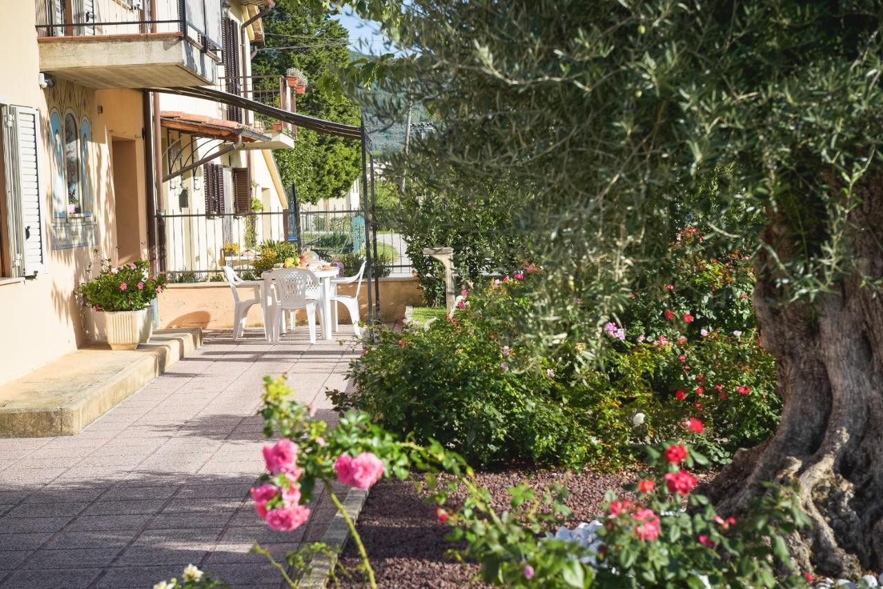Villa Scarponi Ассизи Экстерьер фото